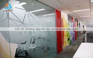 các lỗi khi thi công decal dán kính